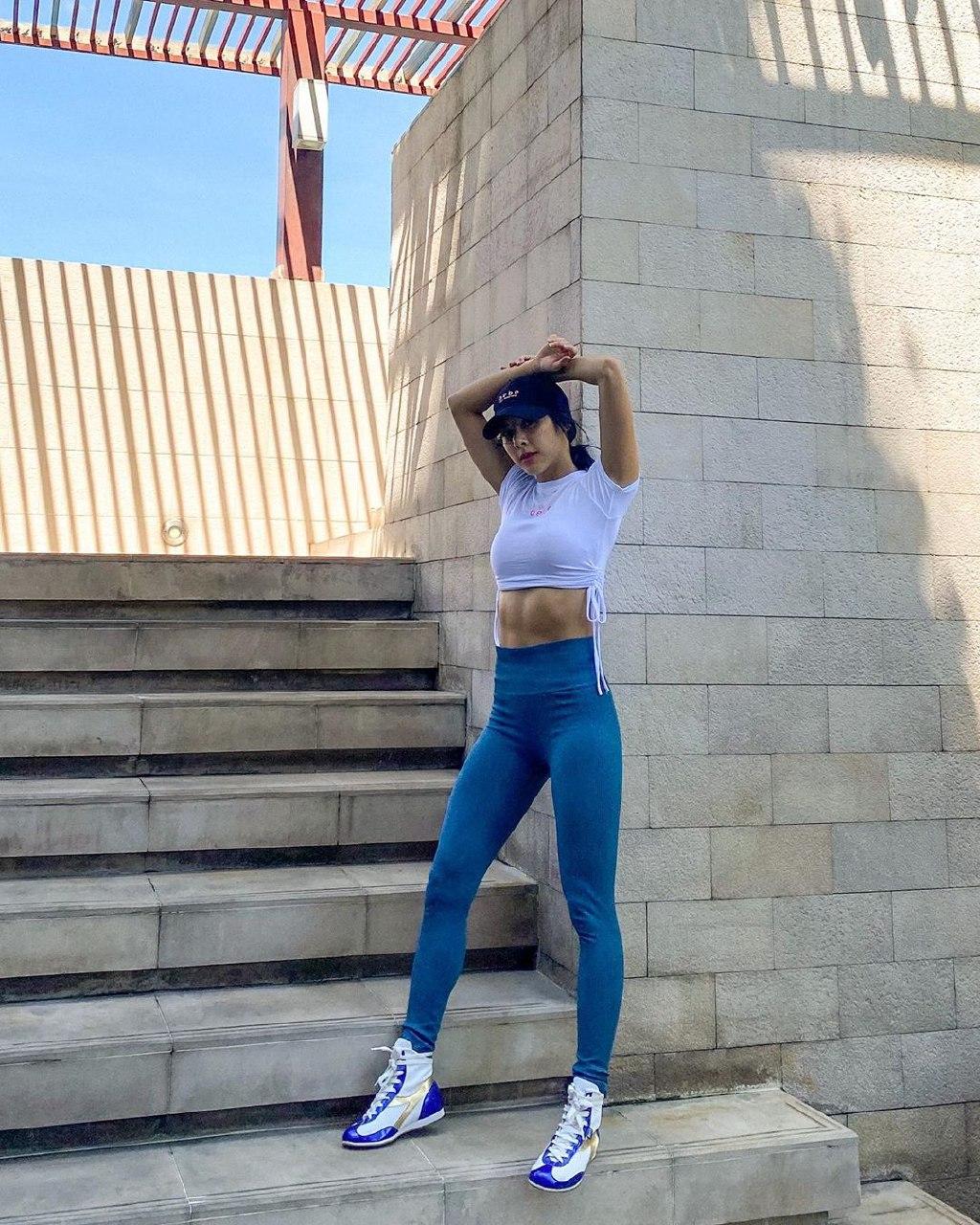 เบเบ้ ธันย์ชนก