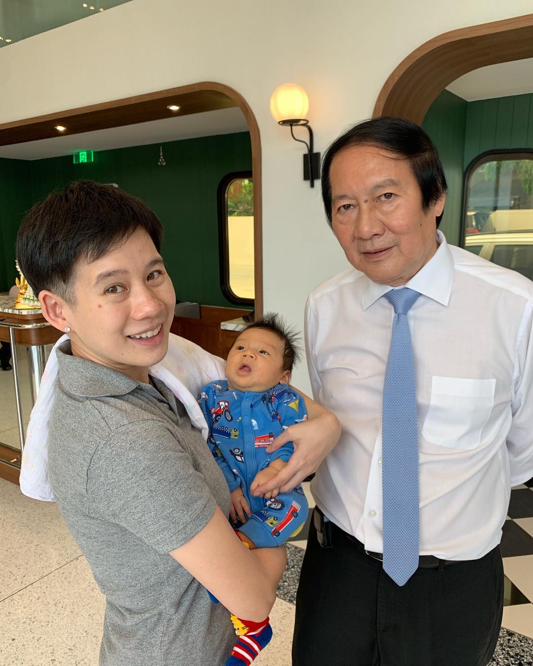 น้องบุญ ลูก เวฟ วิภพ บุ้ง สะธี