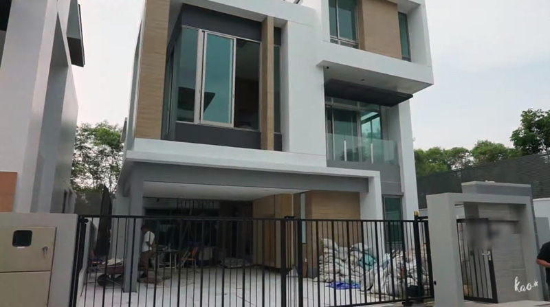 บ้านเก้า สุภัสสรา