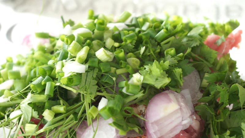ลาบหมูทอด