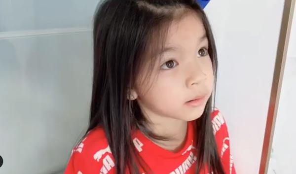 น้องมะลิ พาขวัญ