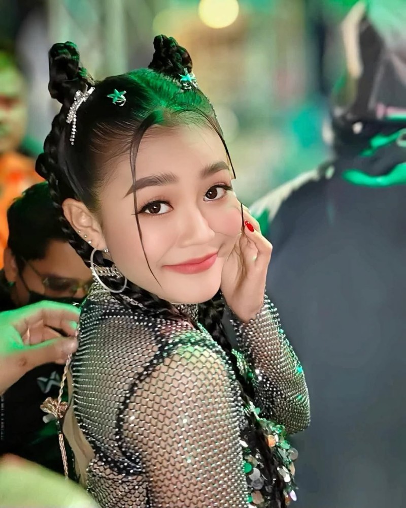 ลำไย ไหทองคำ ประวัติ