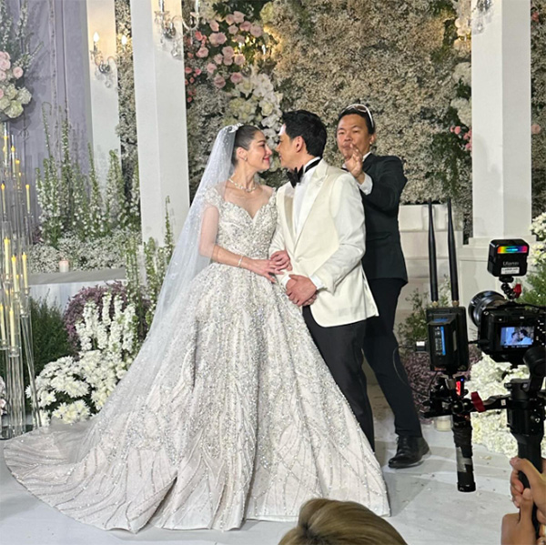 นาตาลี เจียรวนนท์ ชุดแต่งงาน