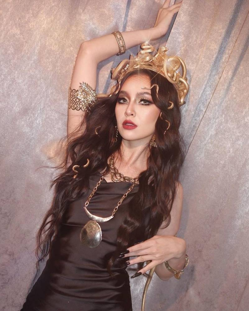 เบลล่า ราณี, ฮาโลวีน