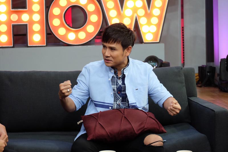 ไผ่ พงศกร