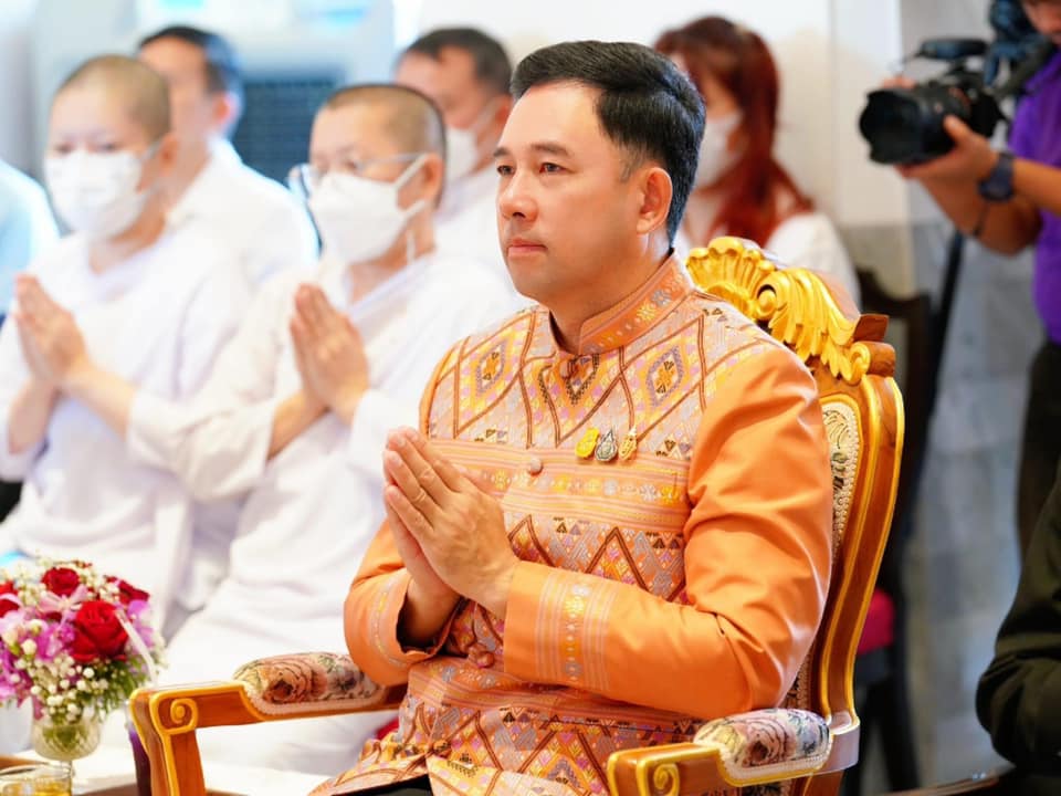 อิทธิพล คุณปลื้ม