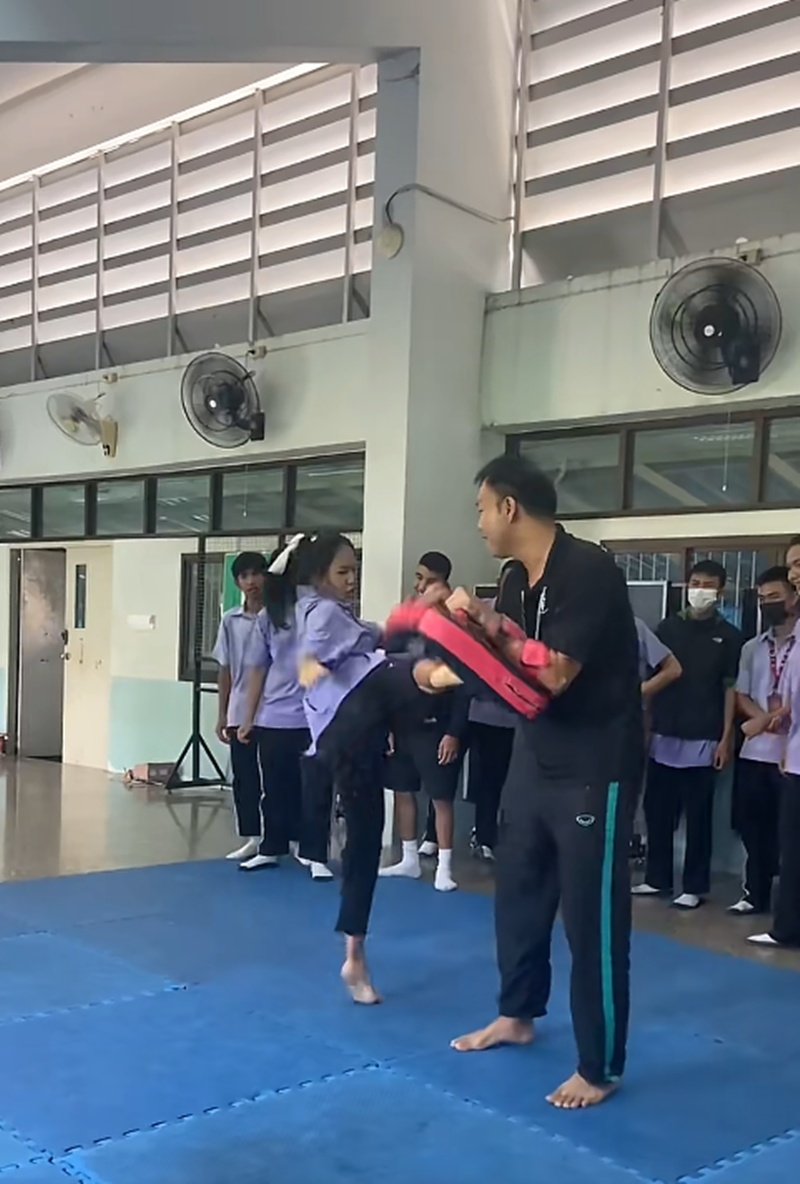 ซ้อมมวย