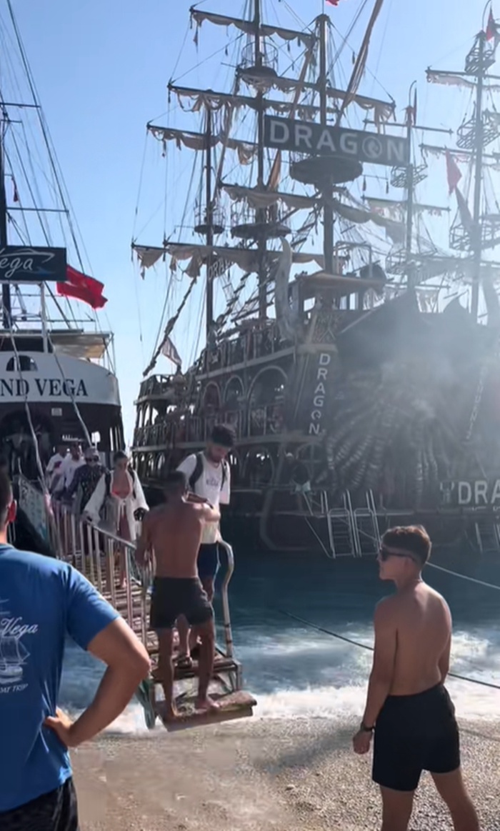 ทางลงเรือ