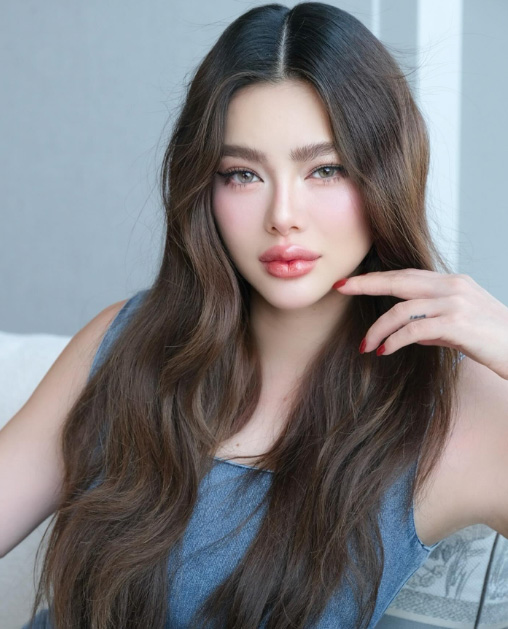 ดิว อริสรา ประวัติ 14 เรื่องรู้จักอดีตนางร้ายหน้าสวย กับหลากเรื่องราวในชีวิต