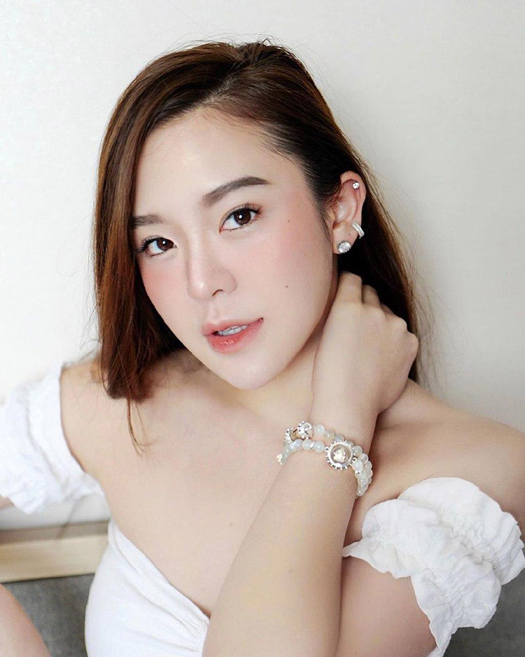 สาวหมวย