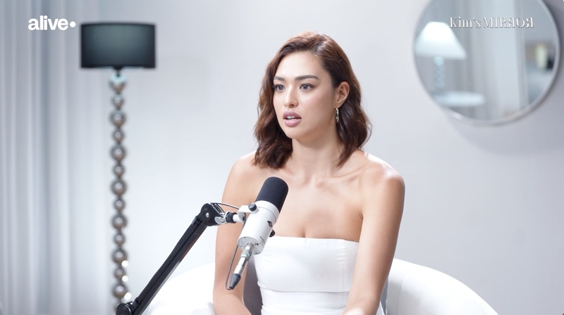 แอนชิลี  ในรายการ Kim’s Mirror