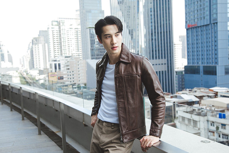 ไบร์ท รพีพงศ์