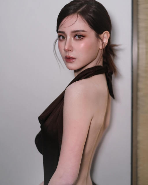 ใบเฟิร์น พิมพ์ชนก แต่งหน้า