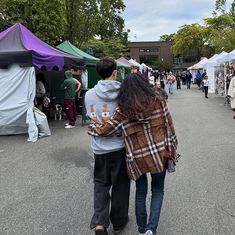 นุสบา ปุณณกันต์ พร้อมสามีส่งน้องกันต์เข้าหอพัก ลูกชายบ้านนี้ทั้งหล่อและเก่ง