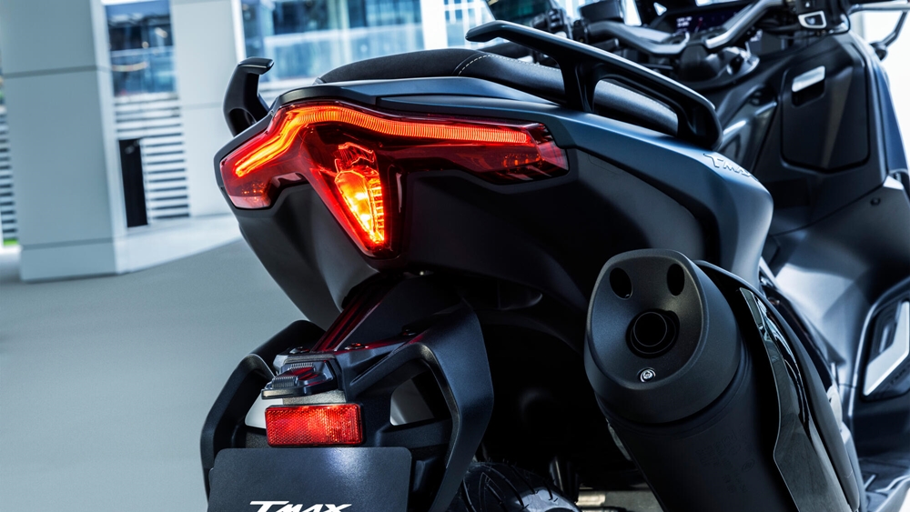Yamaha TMAX 2022