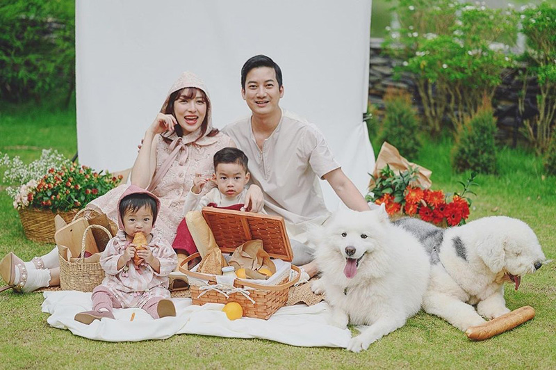 ภรรยา เชน ธนาตรัยฉัตร ท้องลูกแฝด 3 ถูกสั่งแอดมิต รพ. ยาว 2 เดือน