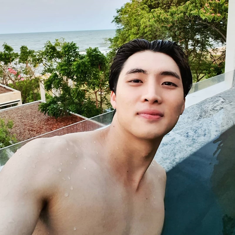 มีน พีรวิชญ์