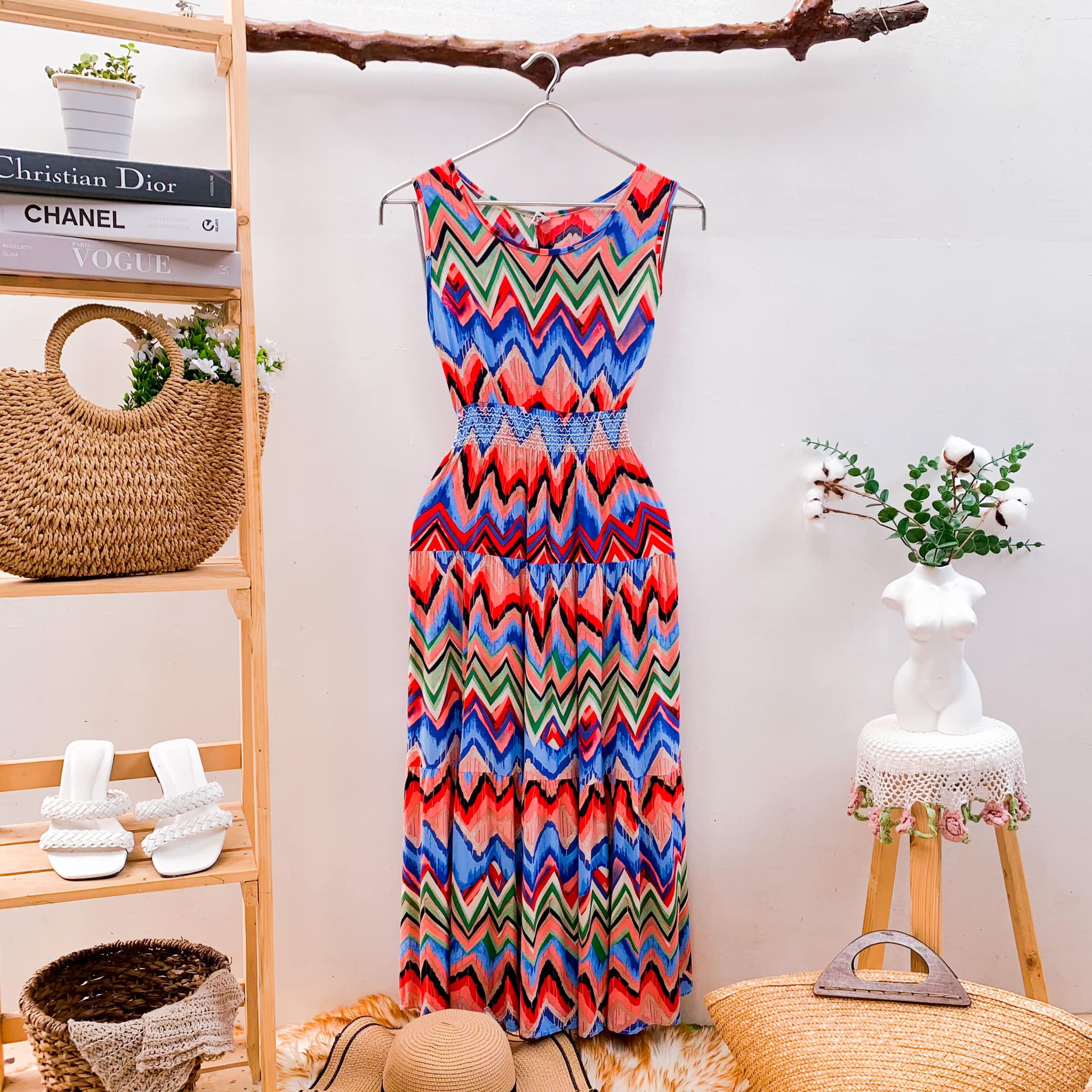 ถ่ายรูปขายเสื้อผ้า