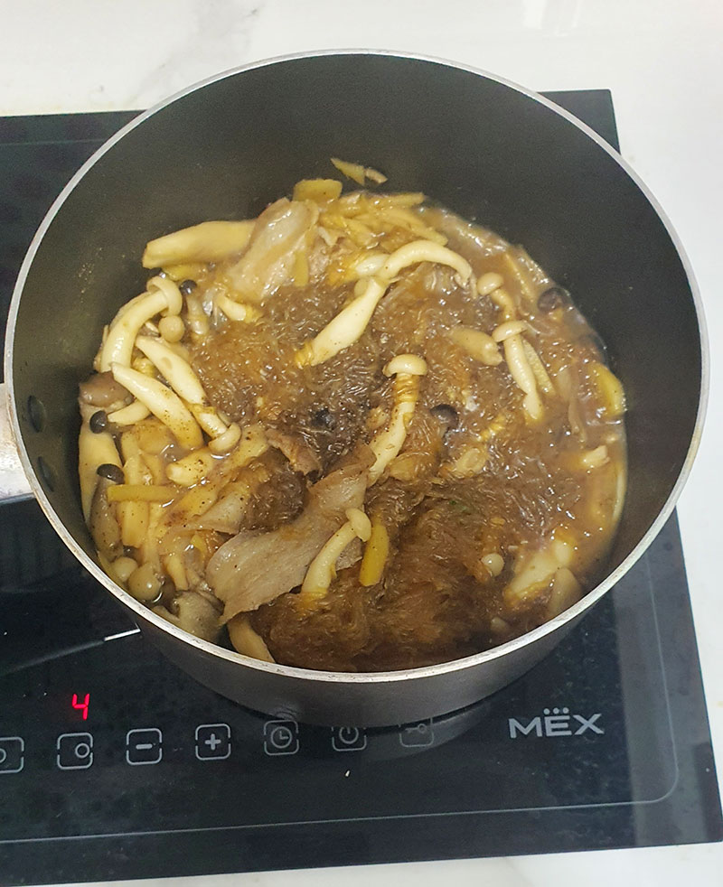 เห็ดอบวุ้นเส้น