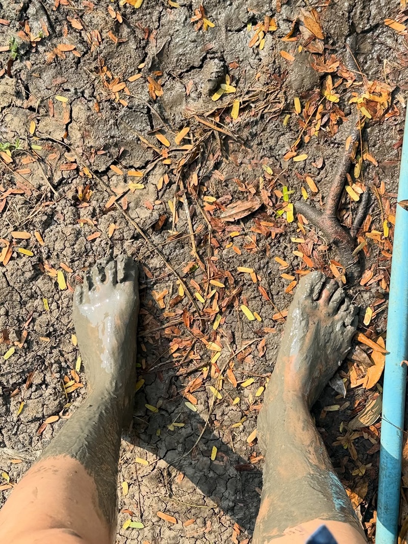 ก้อย อรัชพร