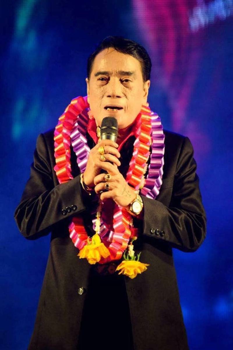ศรเพชร ศรสุพรรณ