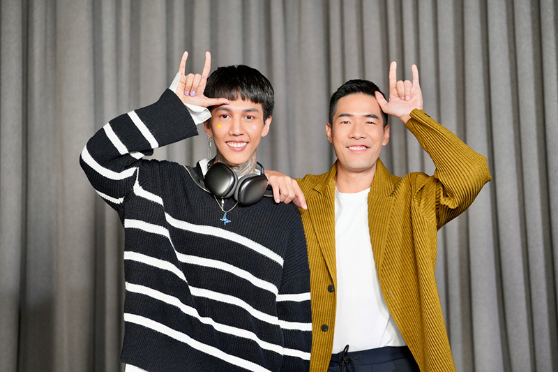 ฮาย Paper Planes