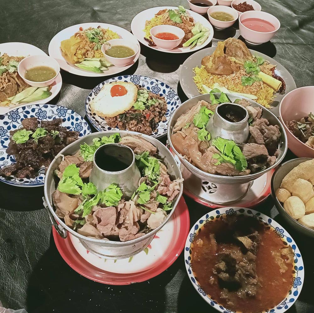 ก๋วยเตี๋ยวเนื้อตุ๋นนายหมี