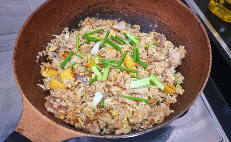 ข้าวผัดสับปะรด