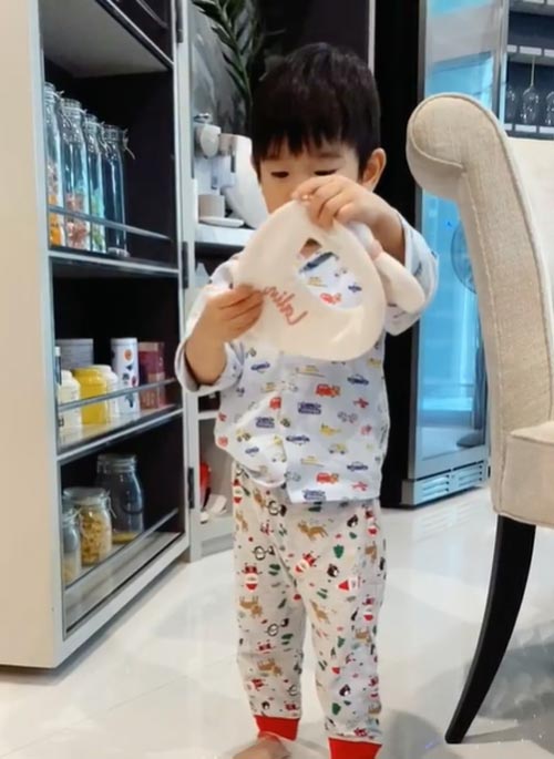 น้องอคิณ