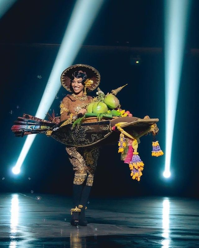 น้ำ พัชรพร ชุดประจำชาติยอดเยี่ยม