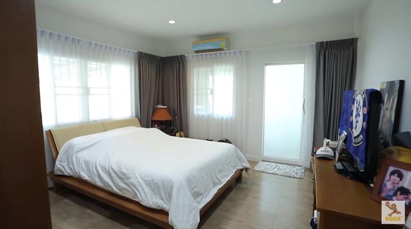 บ้านเก้า จิรายุ