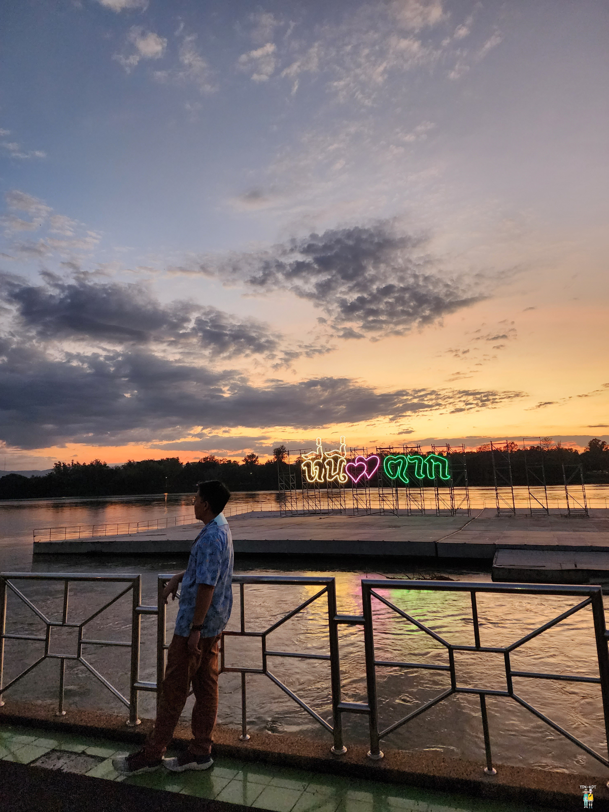 ที่เที่ยวตาก