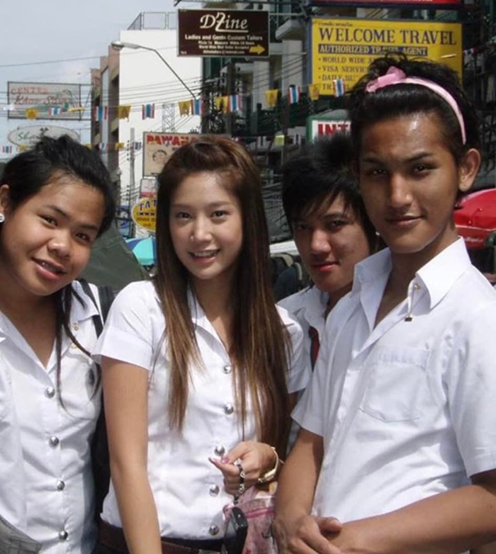 แอนนา ทีวีพูล