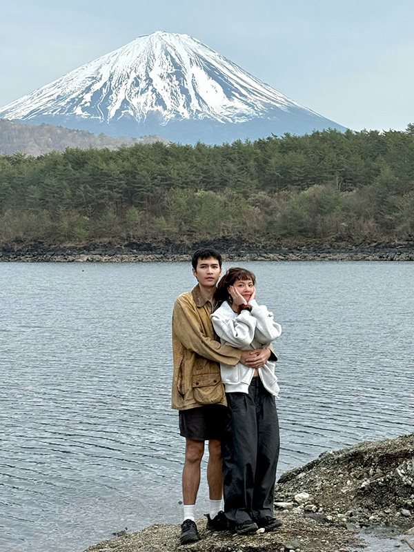 โจอี้ ภูวศิษฐ์