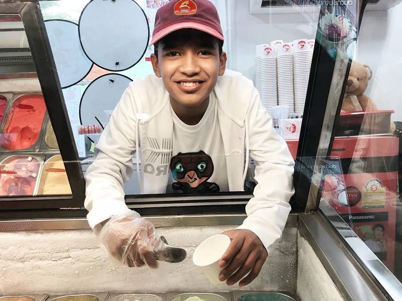 เจนนี่ ได้หมดถ้าสดชื่น, เก้า เกริกพล