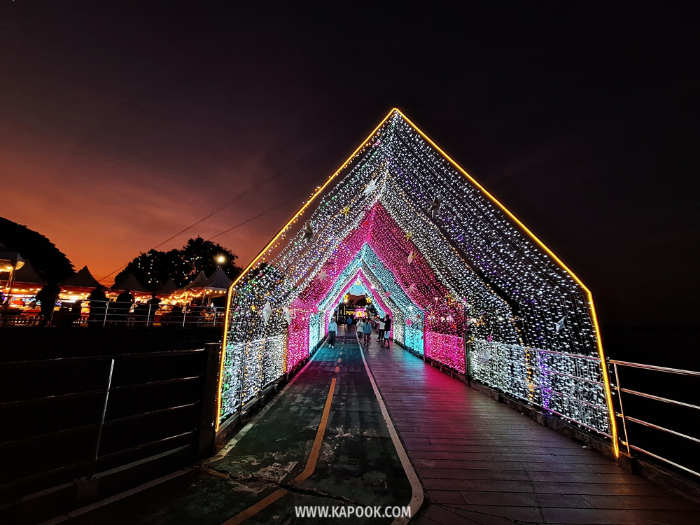 Nakhonphanom Winter Festival 2025 และงานประเพณีแห่ดาวคริสต์มาส