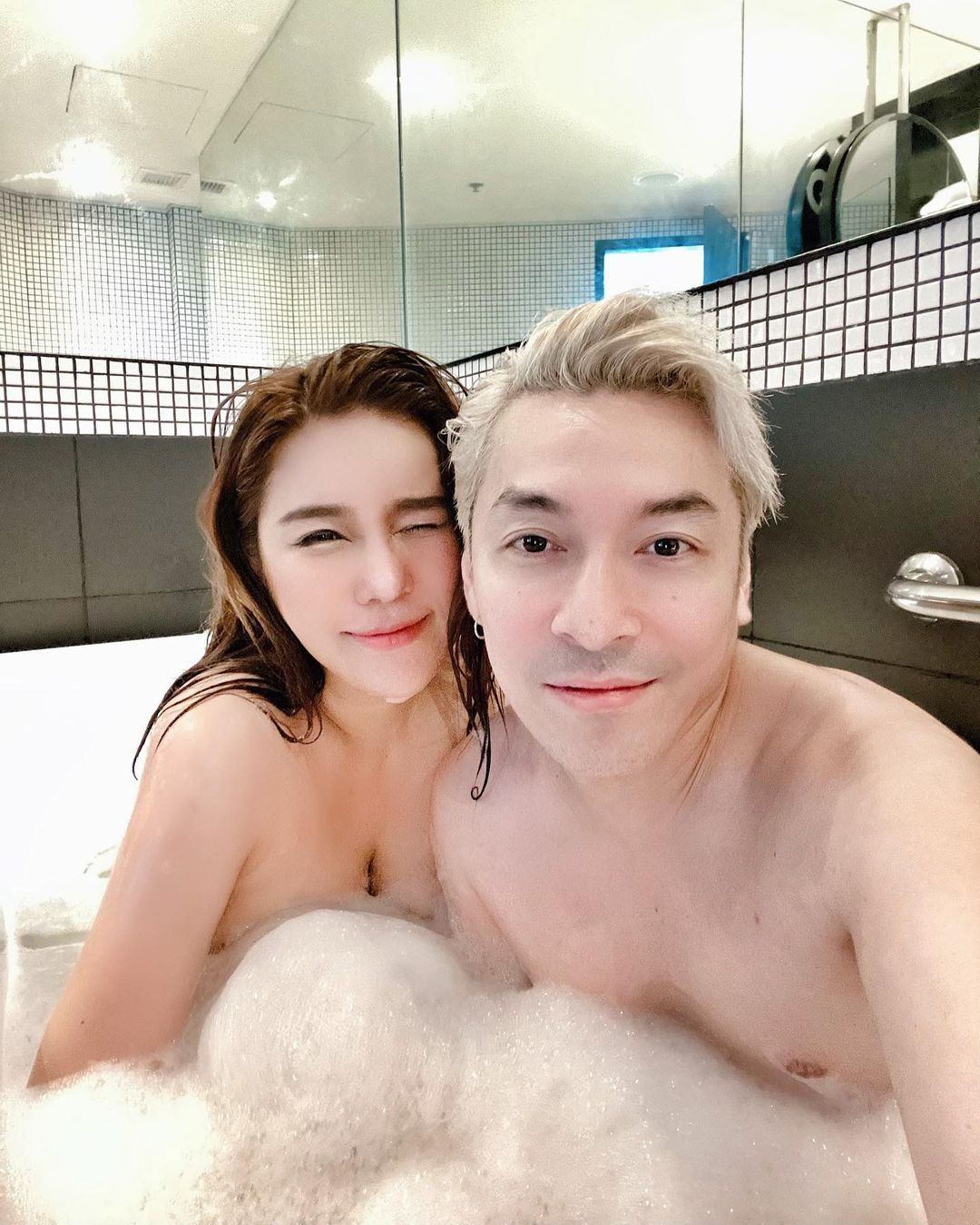 ปู แบล็คเฮด