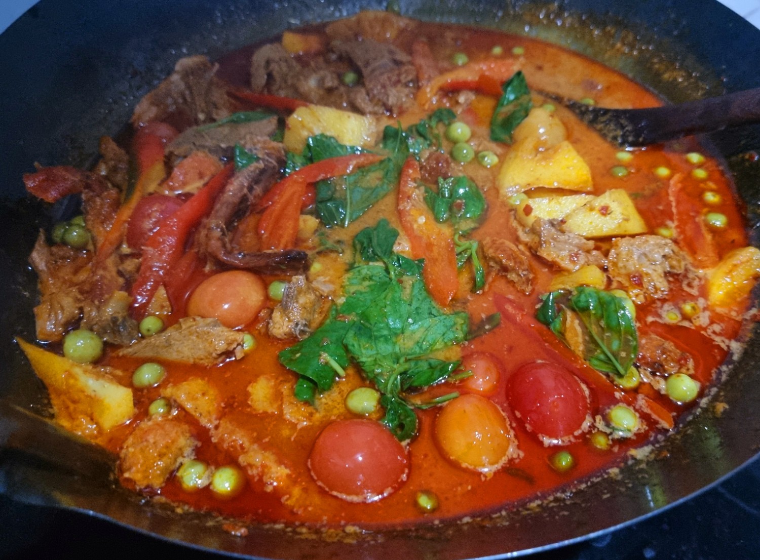 แกงเผ็ดเป็ดย่าง
