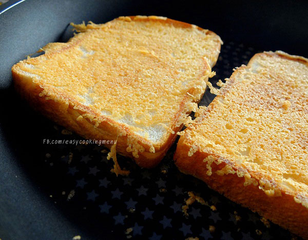 ขนมปังชีสกรอบ