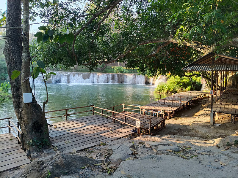 น้ำตกแก่งหรุ ที่เที่ยวน้ำตก ใกล้กรุงเทพฯ