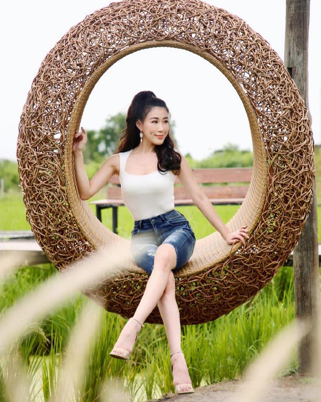 เอิร์น จิรวรรณ