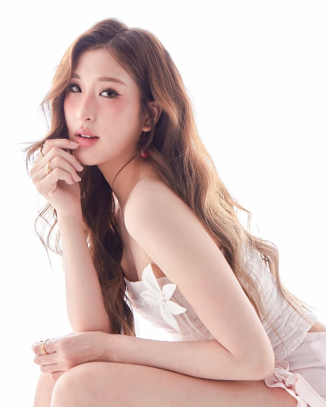 มิย่า ทองเจือ