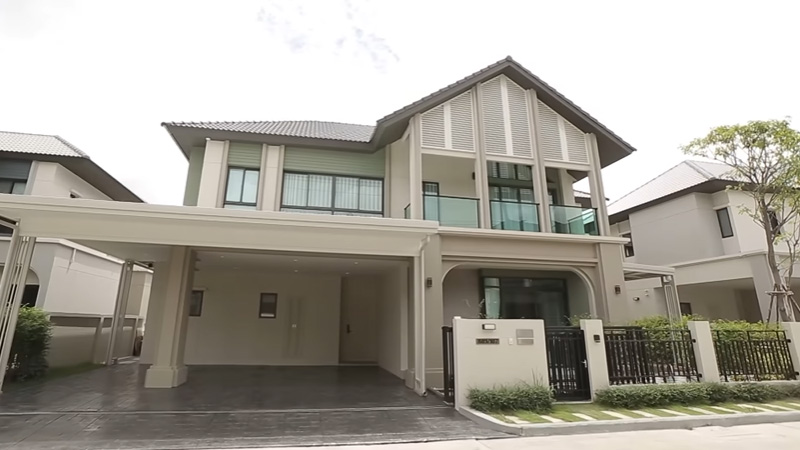 บ้านใหม่ อ๊ะอาย 4EVE