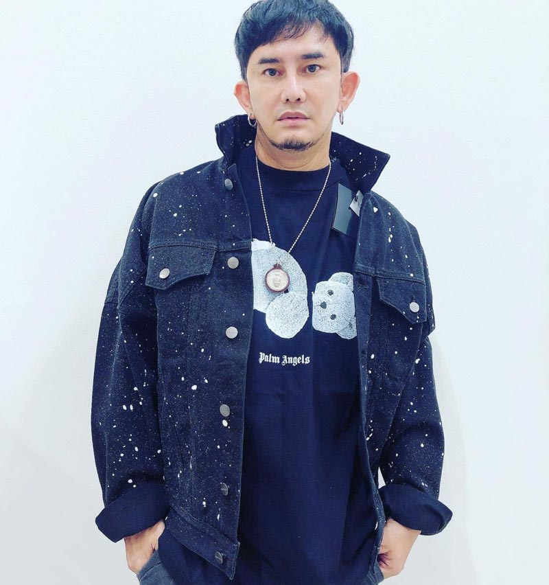 พชร์ อานนท์