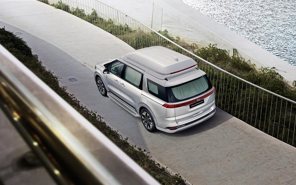 Kia Carnival Hi Limousine