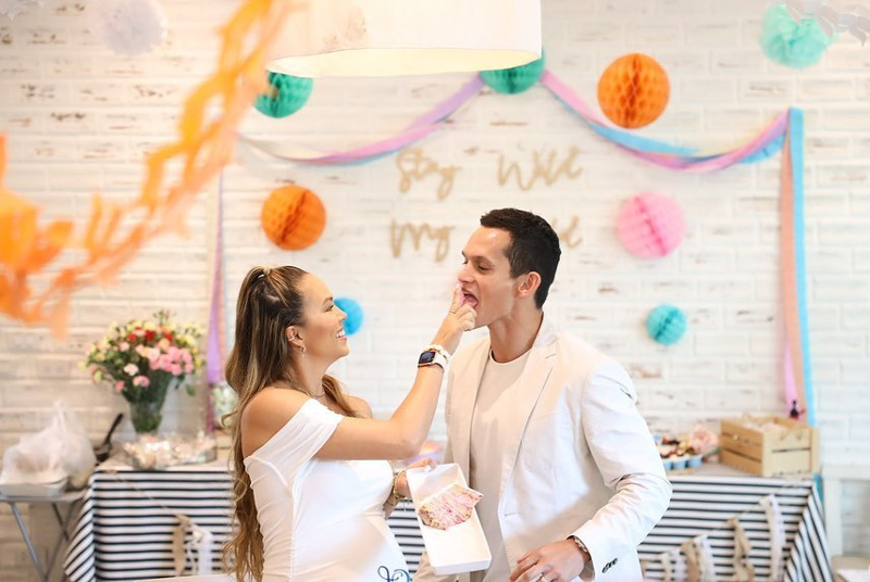 เทย่า มิก้า