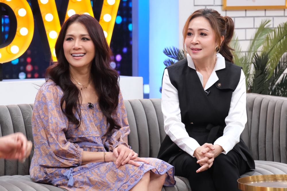 น้ำฝน โกมลฐิติ กวาง กมลชนก