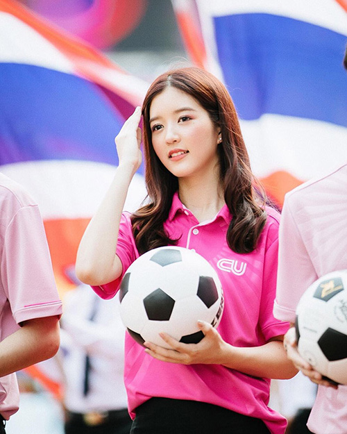 จูเน่ เพลินพิชญา