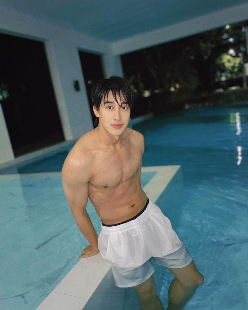 เชลล์ ธกฤต