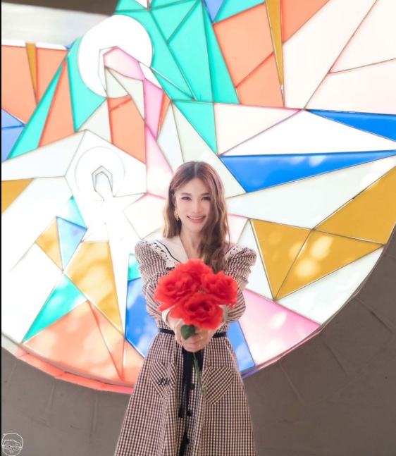 ดาราไทย